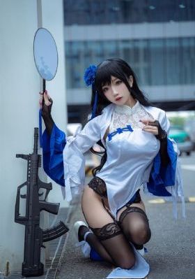 一脸嫌弃的样子第二季